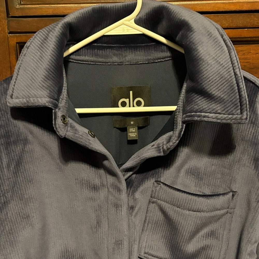 ALO Yoga Ribbed Velour Cropped Mountain Side Jacket - Picture 5 of 8